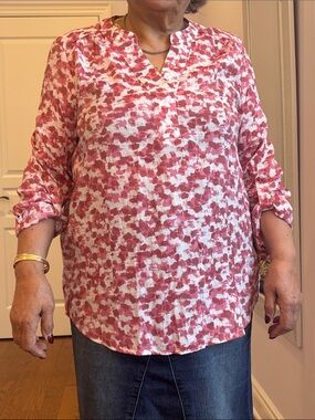 Relaxed Pink Patterned V-Neck Tunic Top